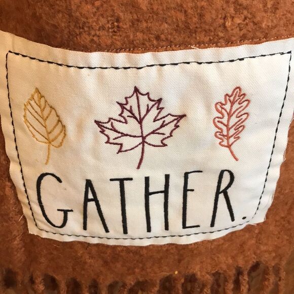 NWT Rae Dunn throw - Picture 3 of 3